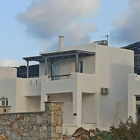 Family-size House In The Fields Of Naxos 2br Queen, 2tv, 2wc * Kastrákion