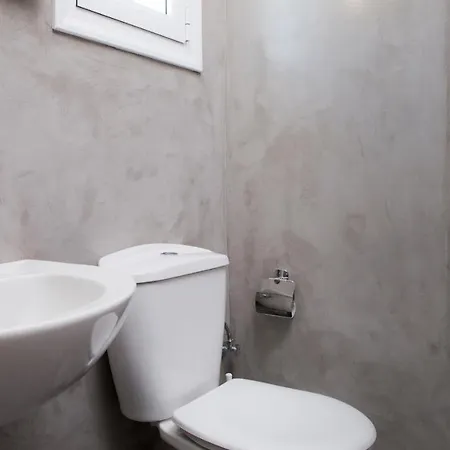 Family-size House In The Fields Of Naxos 2br Queen, 2tv, 2wc * Kastrákion