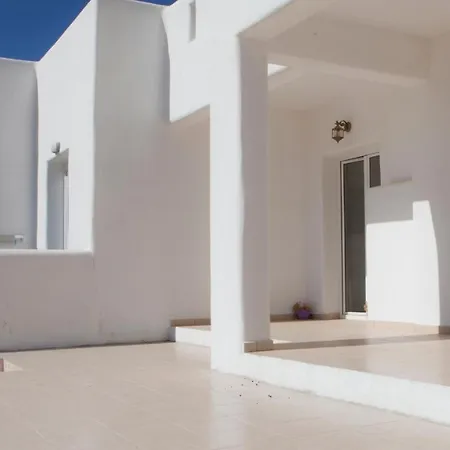 Family-size House In The Fields Of Naxos 2br Queen, 2tv, 2wc Semesterbostad *