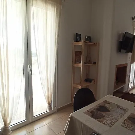 Family-size House In The Fields Of Naxos 2br Queen, 2tv, 2wc Semesterbostad Kastrákion